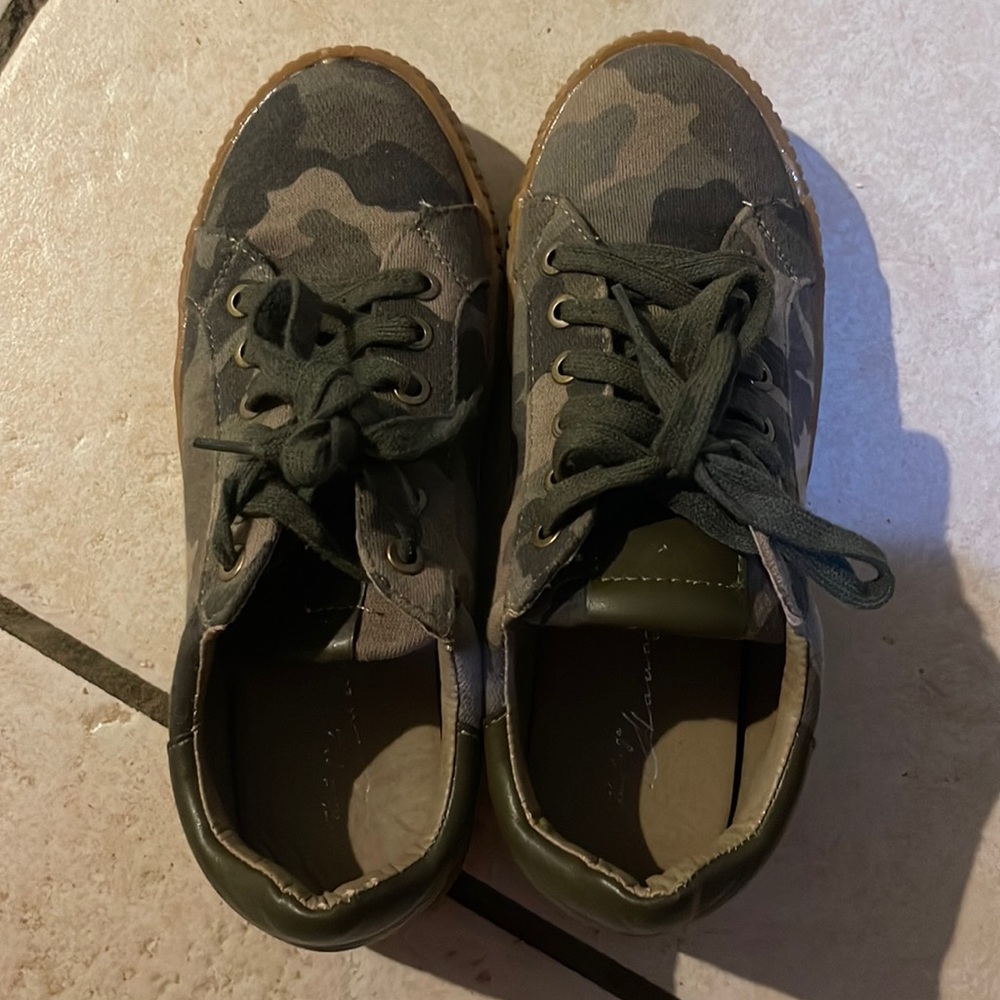 Vintage Havana Camo Sneakers